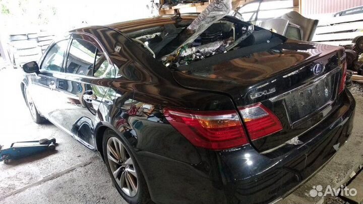 Кнопка старта Lexus Ls600H UVF45 2UR-FSE 2012