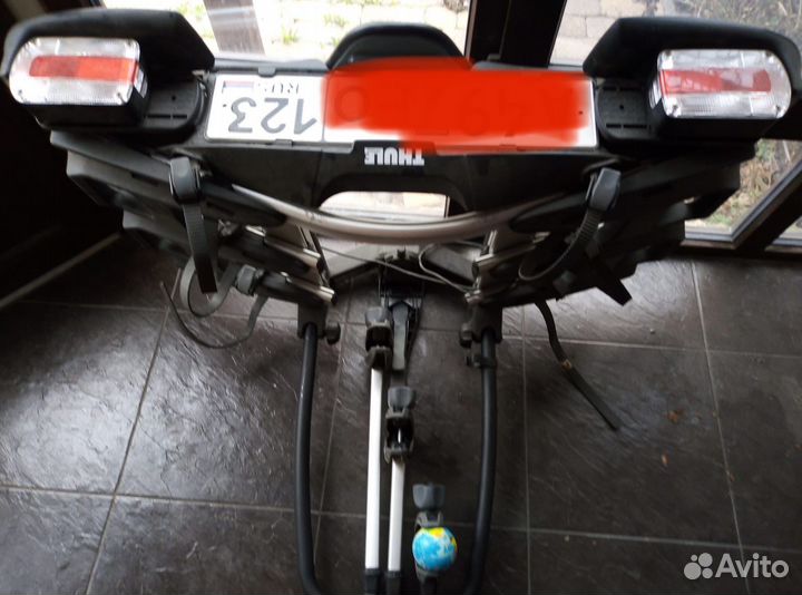 Крепление для велосипедов на фаркоп thule 3 + 1