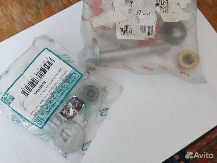 Развальный болт + гайки Форд, Вольво