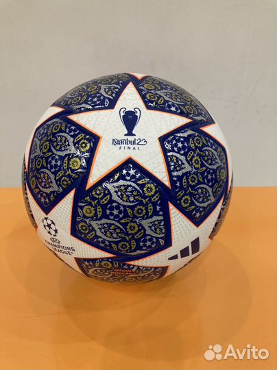 Футбольный мяч adidas лига чемпионов 2023 Istanbul