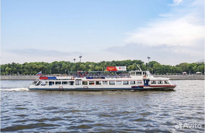 Речные прогулки на теплоходе