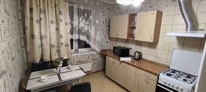 2-к. квартира, 59 м², 8/8 эт.