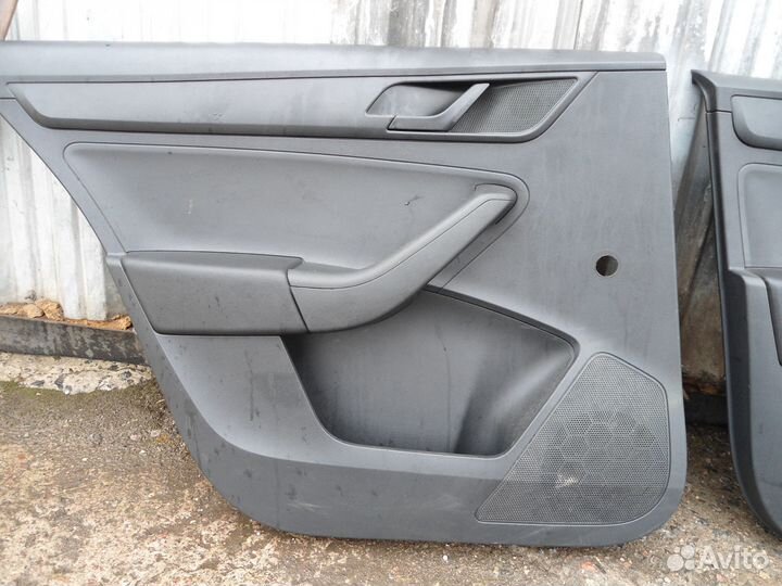 Обшивки дверей skoda rapid 2015 г.в. *