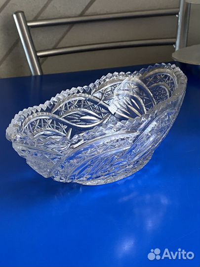 Хрустальная вазочка