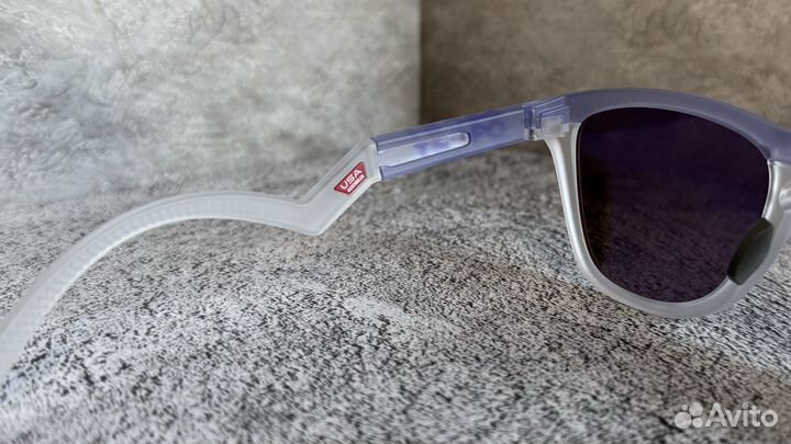 Оригинал Oakley Frogskins Hybrid Prizm Violet