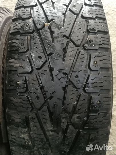 Nokian Tyres Hakkapeliitta LT2 285/75 R16 27J