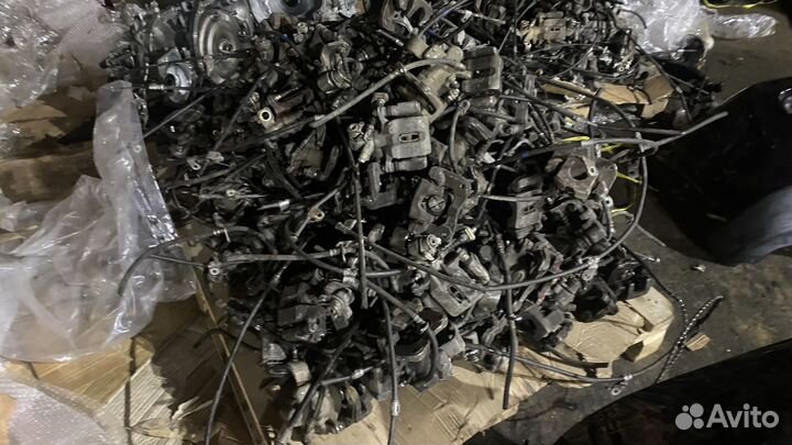 Суппорт задний левый правый Honda Civic 4 D