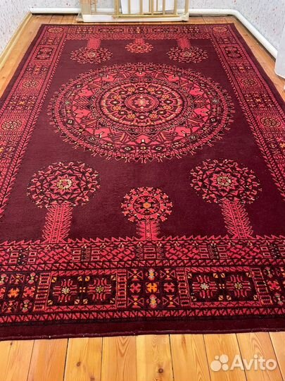 Ковер шерстяной