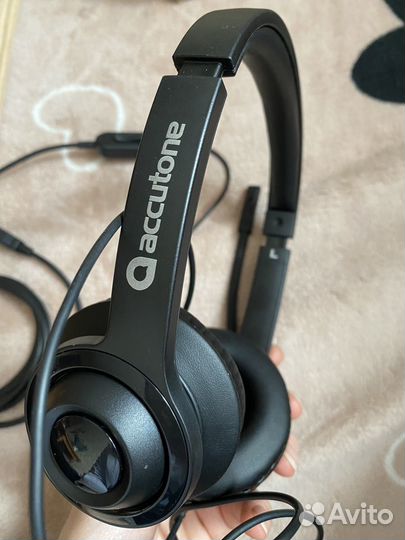 Проводные наушники