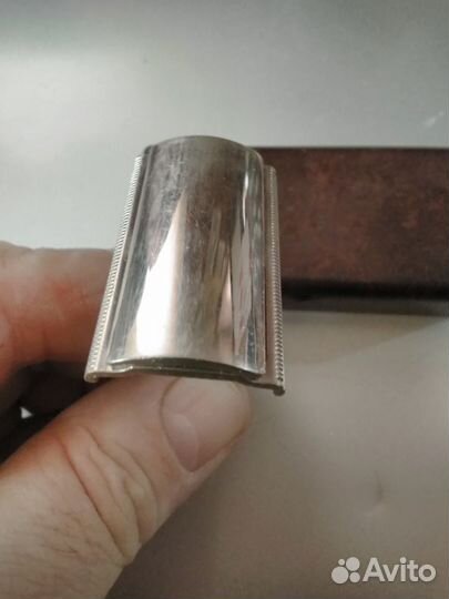 Продается безопасная бритва Gillette