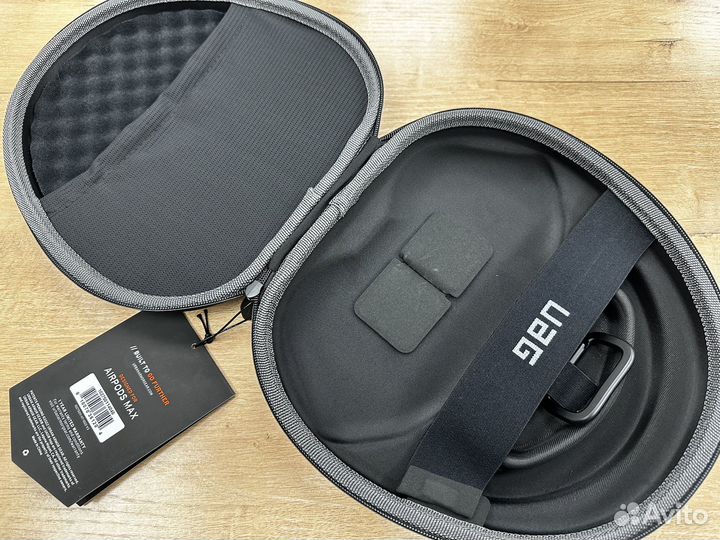 Оригинальный чехол UAG для AirPods Max