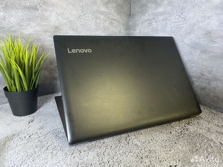 Почти как новый ноутбук lenovo