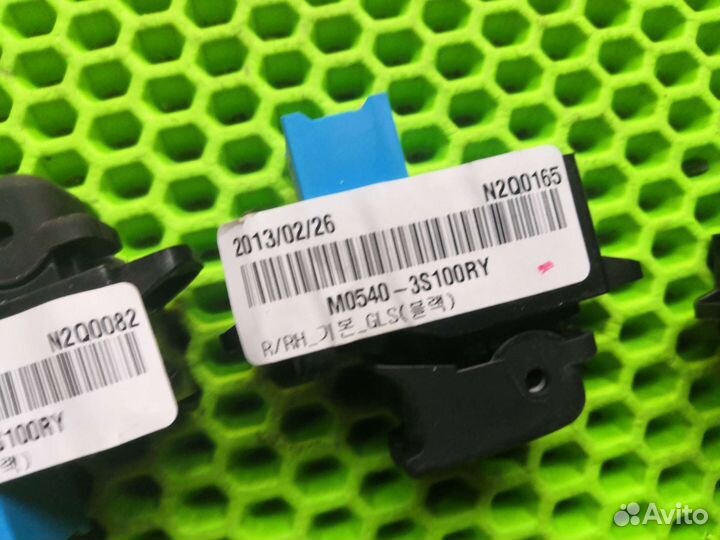 Кнопка стеклоподьемника Хюндай Соната 6