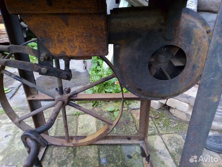 Горн кузнечный новый с ножным приводом