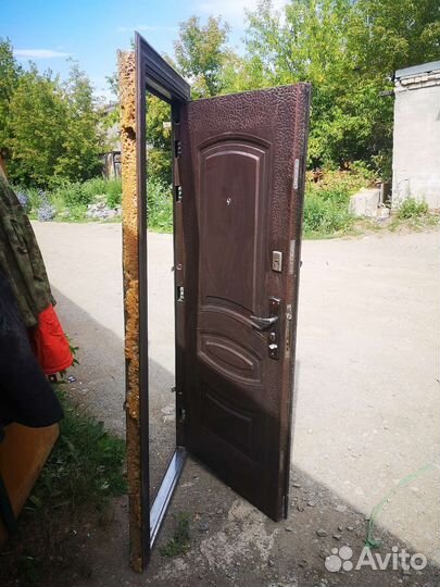 Дверь входная бу