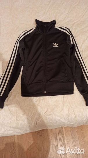 Костюм спортивный