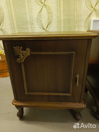 Винтажная тумба прикроватная