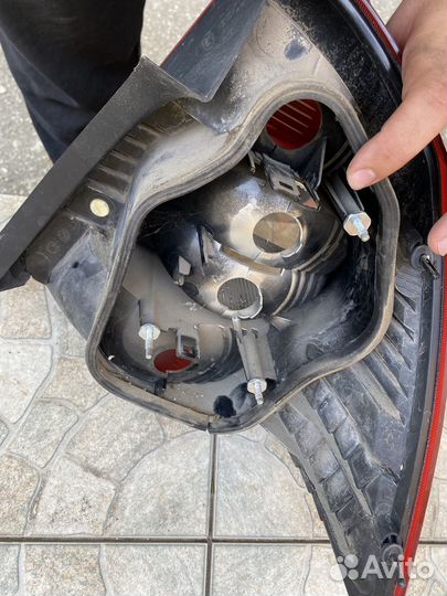 Задний левый фонарь на форд фокус 2