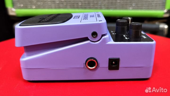 Педаль эффектов Behringer TO100 Tube Overdrive