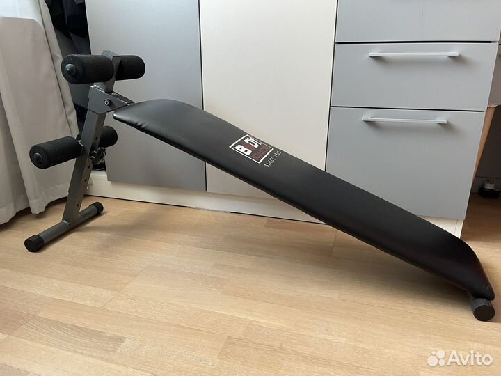 Две скамьи для пресса и спины