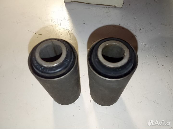 Втулки рессорные задние верхние Ford F150 80-96