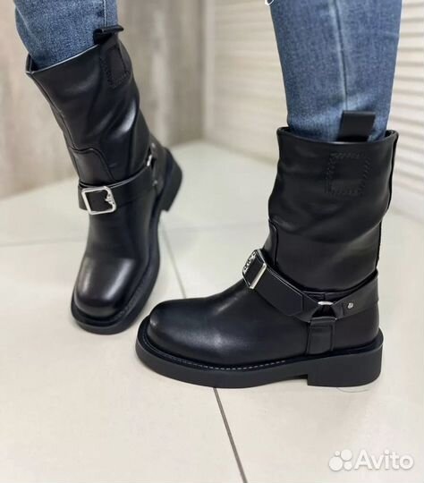 Ботинки женские