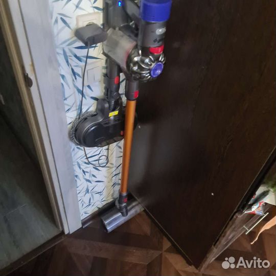 Беспроводной пылесос dyson бу