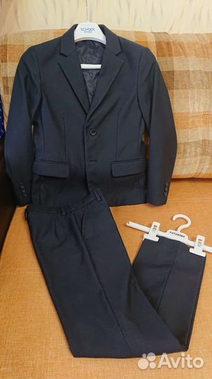 Костюм тройка + рубашки школьный для мальчика 134
