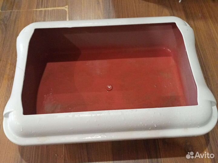 Лоток и лежанка