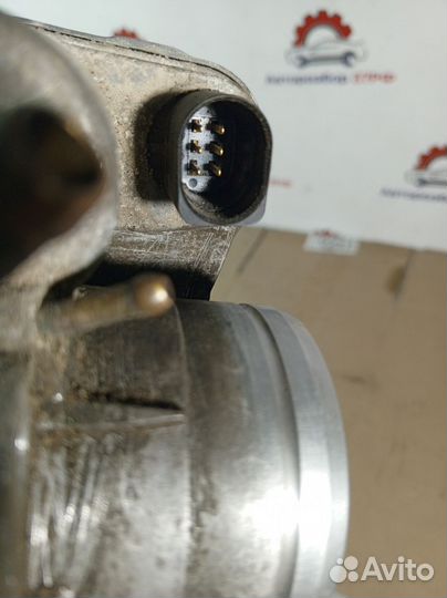 Заслонка дроссельная Volkswagen Passat