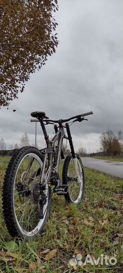 Горный велосипед двухподвес дх 26