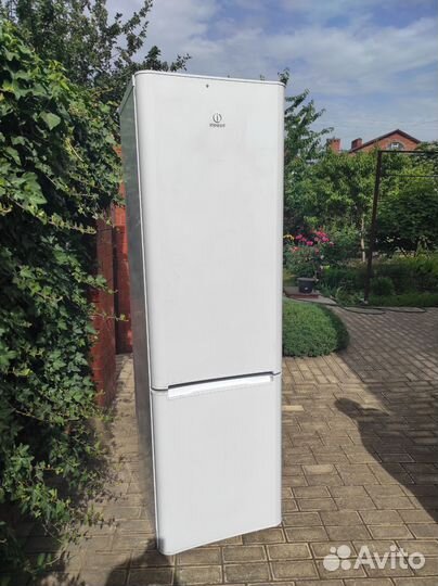 Холодильник Indesit no frost