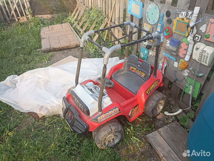 Детская машинка на аккумуляторе с пультом