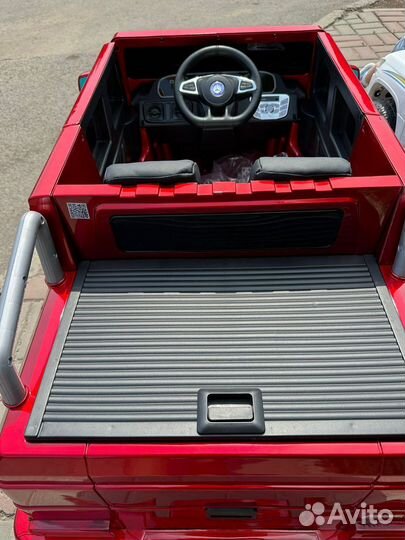 Детский электромобиль