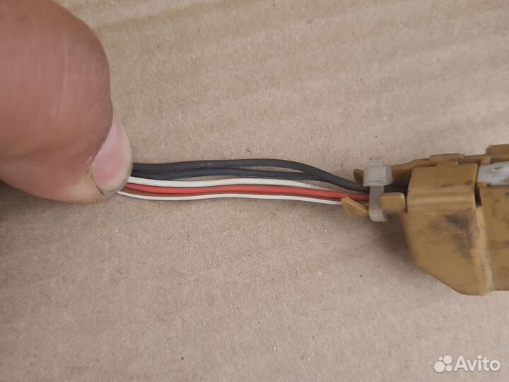 Зеркало боковое левое Audi A4 B6 B7 8E