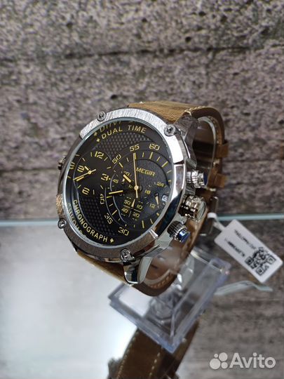 Часы мужские кварцевые + 2 часовых пояса