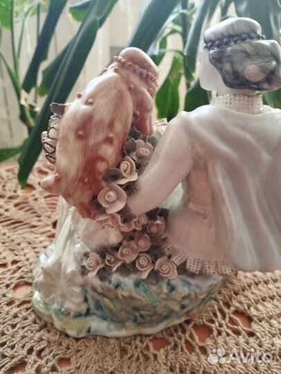 Фарфоровые статуэтки