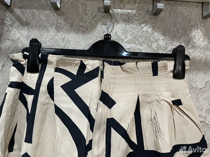 Шорты женские