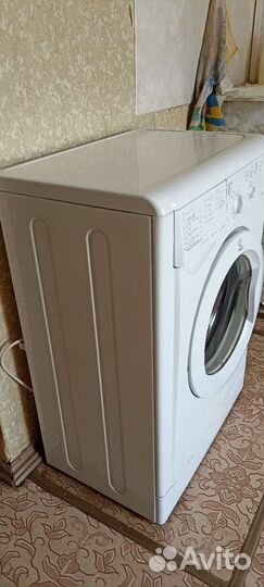 Стиральная машина indesit