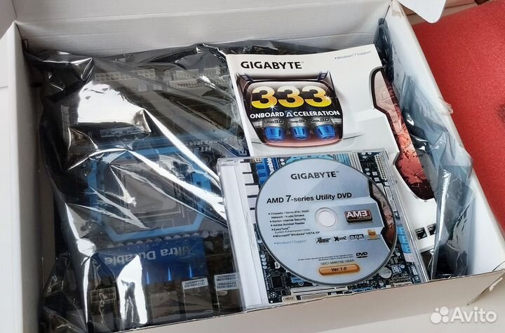 Материнка gigabyte 790fxta-UD5 AM3