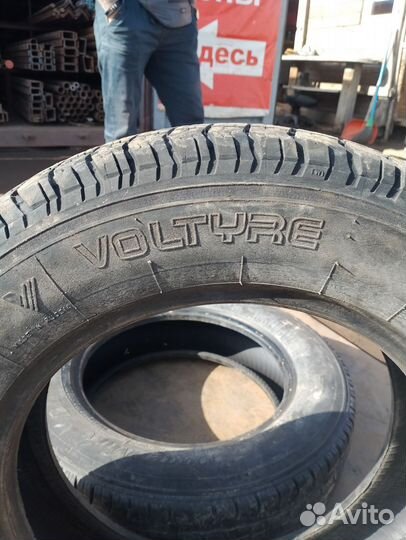 Yokohama A345 215/60 R16