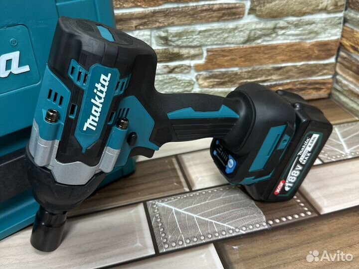 Гайковерт аккумуляторный ударный makita 18v800Nm