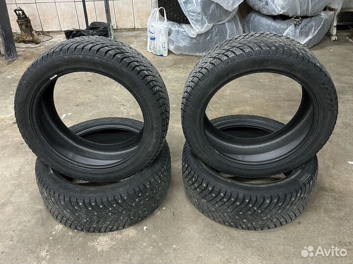 Nokian Tyres Hakkapeliitta 10p 235/45 R18 98T