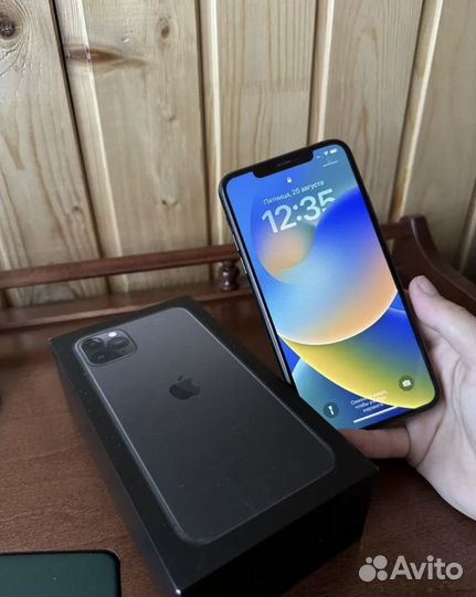 iPhone 11 Pro Max, 64 ГБ