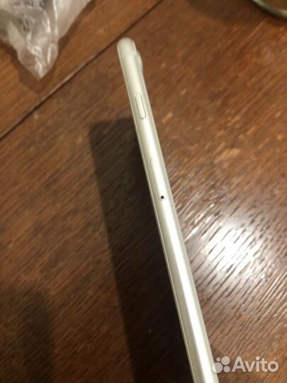 iPhone 8 Plus, 64 ГБ