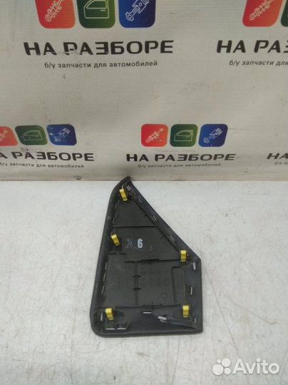 Накладки на торпедо боковые левые Toyota Land