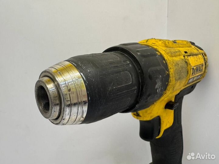 Аккумуляторная дрель-шуруповерт dewalt DCD771Ks (ю