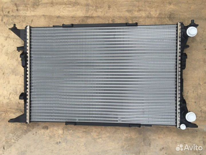 Радиатор основной Audi Q3 2007-2018