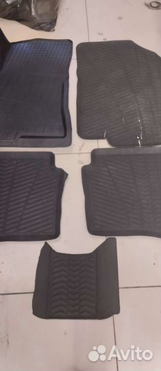 Коврики резиновые на Хонда солярис