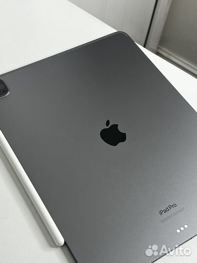 iPad pro 12.9 6 поколение